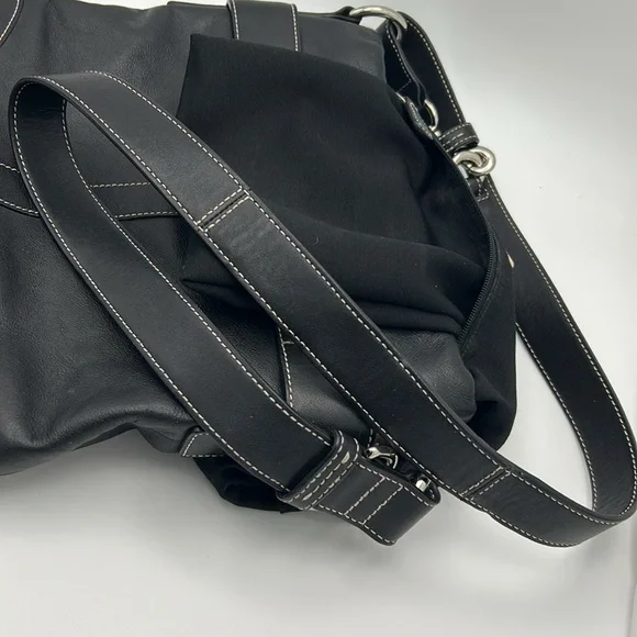 Coach H05Q-1452 Vintage Soho Slim Duffle Shoulder Crossbody Bag Black EUC - Picture 15 of 15